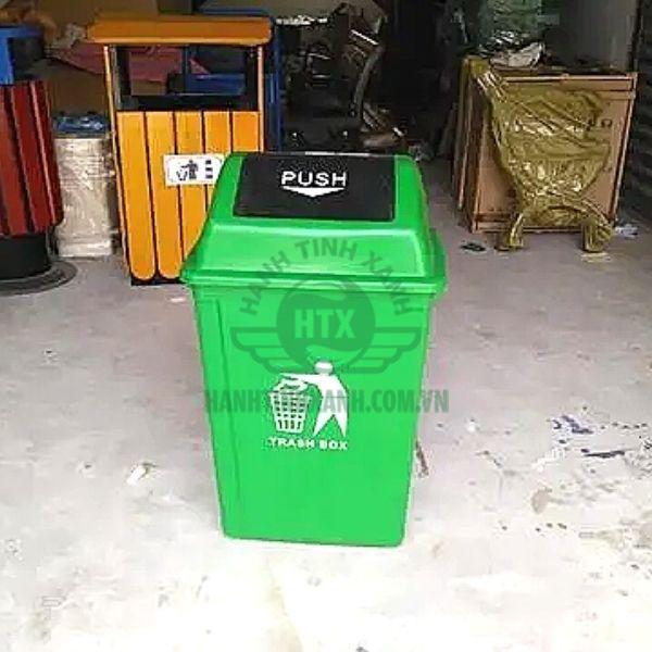 Gửi mẫu thùng rác nhựa 20l Push nắp đẩy từ kho TP HCM cho khách hàng ở Bình Phước
