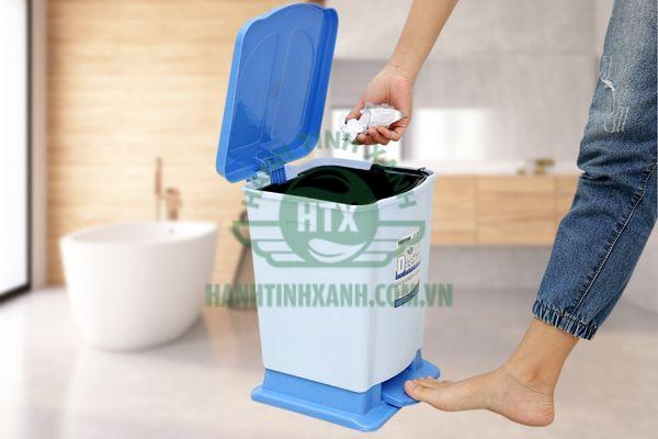 Xu hướng sử dụng thùng rác đạp chân cho phòng tắm
