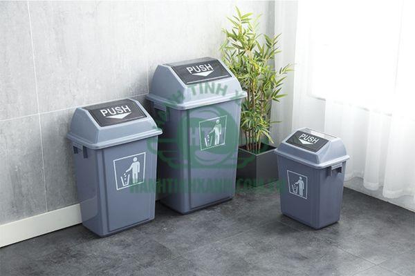 Mẫu thùng rác nhựa đang được nhiều gia đình ưa chuộng sử dụng