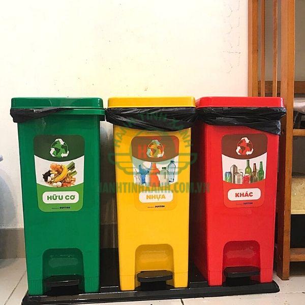 Hình ảnh thực tế thùng rác Eco 3 ngăn từ chị khách ở Đà Nẵng