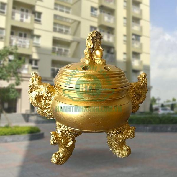 Lư hóa vàng bằng gốm Bát Tràng đang được ưa chuộng sử dụng hiện nay
