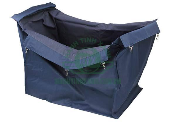 Túi vải dễ dàng tháo lắp khỏi khung