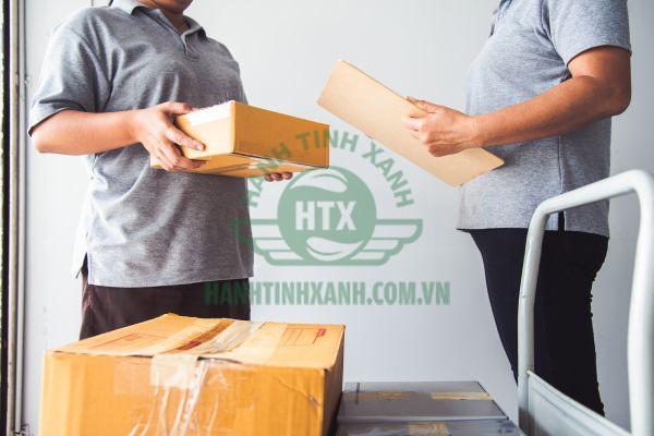 Chi phí vận chuyển khi mua hàng trực tuyến khá tốn