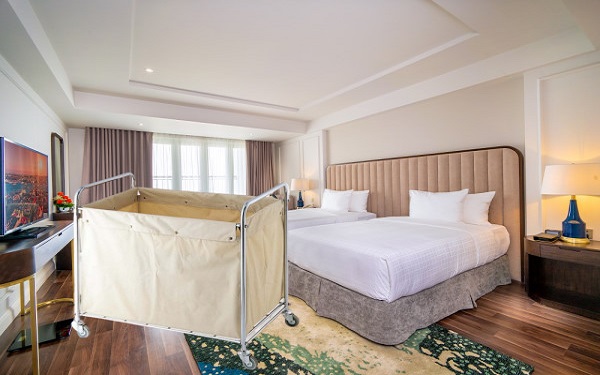 Xe chở đồ giặt là khung inox thích hợp sử dụng trong khách sạn cao cấp