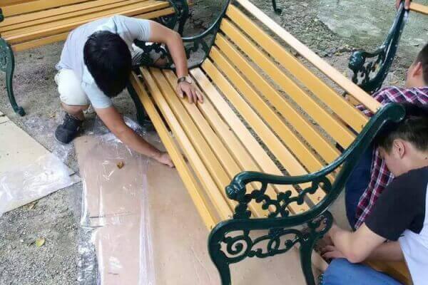 Hình ảnh ghế gang đúc tại kho Hành Tinh Xanh