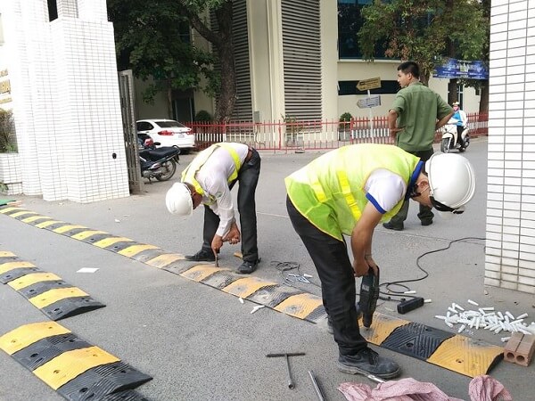 Sản phẩm được lắp đặt rộng rãi trên các tuyến đường