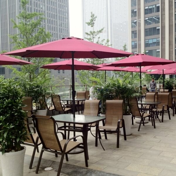 Dù chính tâm tròn sử dụng nhiều tại các quán cafe