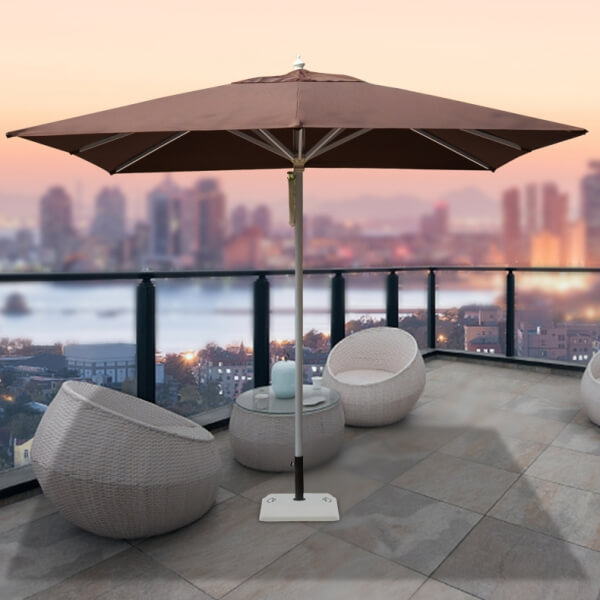 Mẫu dù chính tâm vuông kích thước 2.7m đang được ưa chuộng 