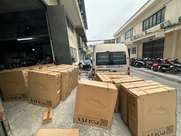Vận chuyển và bàn giao giường phụ cho khách