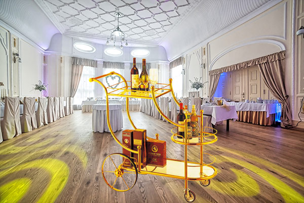 Xe đẩy rượu inox mạ vàng 3 tầng