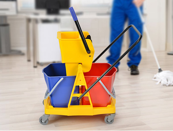 Xe vắt móp 34L để làm vệ sinh không gian rộng