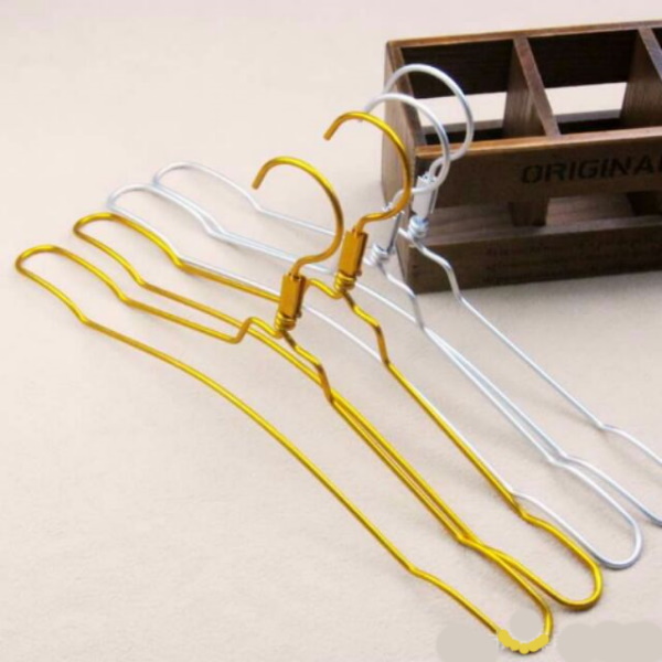 Móc treo bằng inox mạ vàng