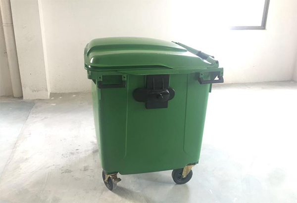 mat ben thung rac composite 660l