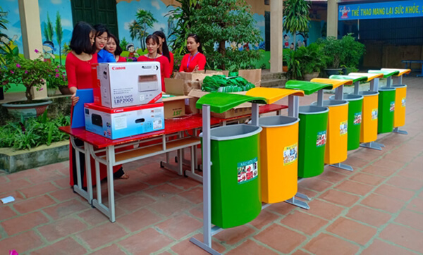 phan loai rac trong truong hoc