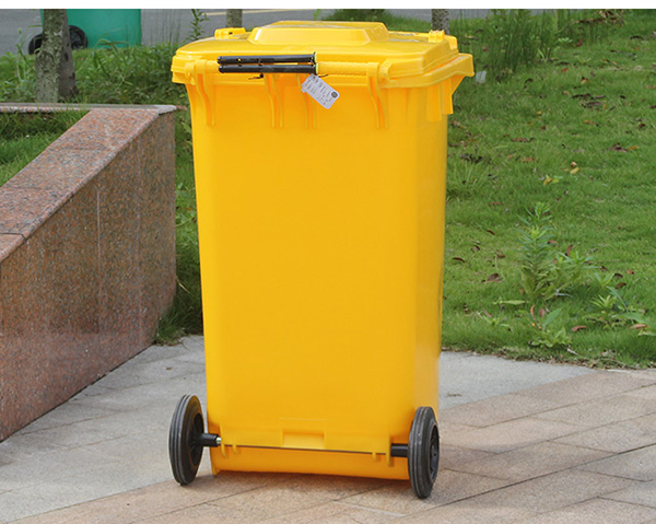 thung rac y te mat sau