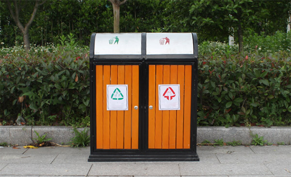 thung rac go phan loai rac