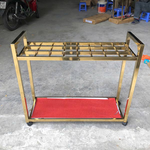 Lắp đặt và bàn giao giá cắm dù khách sạn cho khách