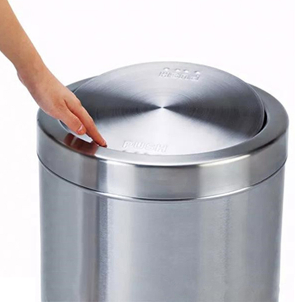 Cơ chế hoạt động của nắp bập bênh trên thùng rác inox
