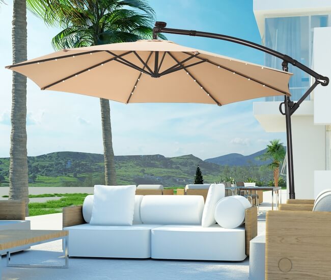 Ô dù che nắng ngoài trời trang trí không gian ấn tượng