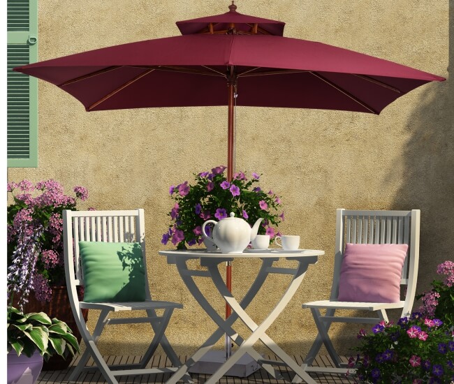 Mẫu ô dù chính tâm vuông trang trí cho quán cafe độc đáo