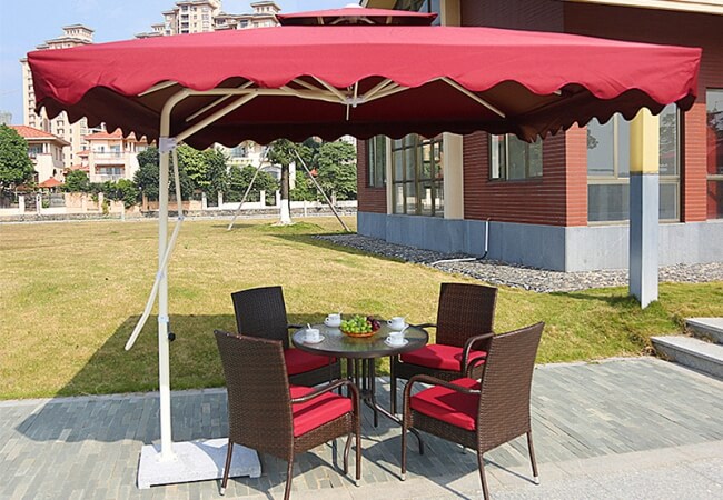 Dù lệch tâm vuông tạo nên độ che phủ lớn cho hoạt động ngoài trời