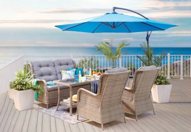 Mẫu ô che nắng quán cà phê lệch tâm cho không gian sang trọng