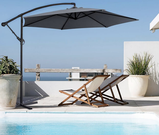 Mẫu dù che mưa loại to đang được ưa chuộng hiện nay