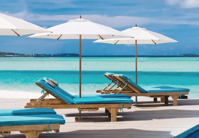 Dù che nắng sự kiện tạo nên không gian mở thoáng đãng