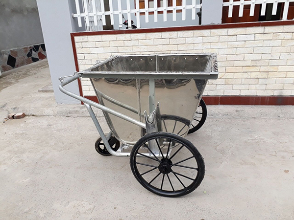 Xe đẩy rác 400 lít