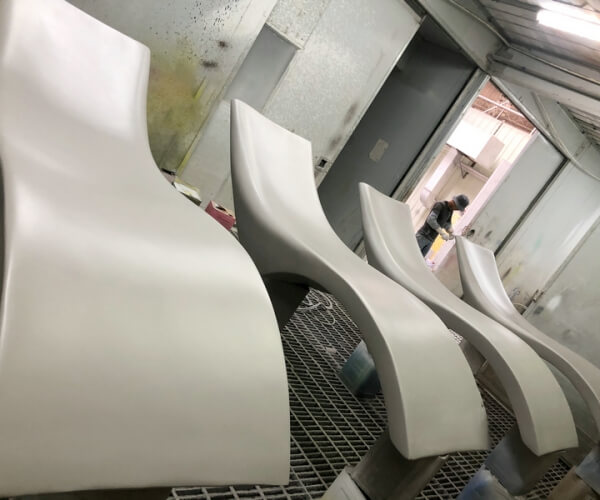 Giường hồ bơi composite được làm từ chất liệu cao cấp, bền đẹp