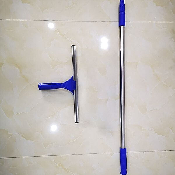 Cây gạt kính bằng nhựa