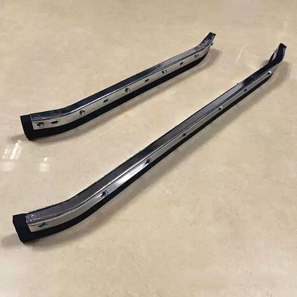 Cận cảnh lưỡi gạt thiết kế dạng cong