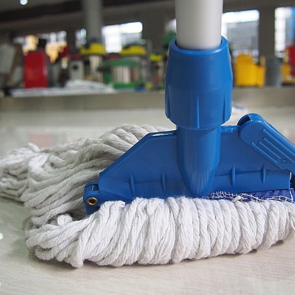 Giẻ thay thế cây lau ướt