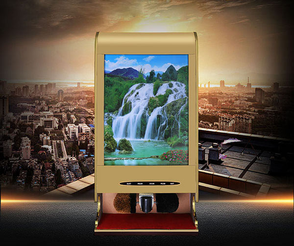 Máy đánh giày có biển quảng cáo thương hiệu Hành Tinh Xanh