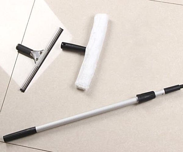 Bộ dụng cụ vệ sinh kính gia đình chuyên dụng