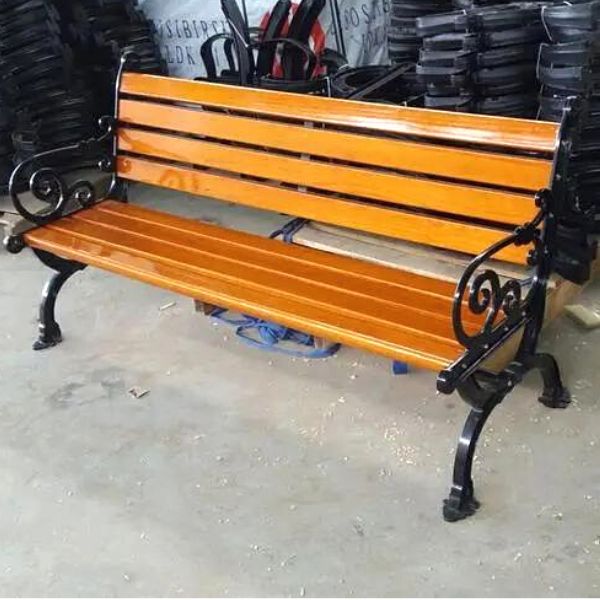 Ghế gang đúc công viên