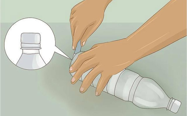 Hướng dẫn làm thùng đựng rác bằng chai nhựa