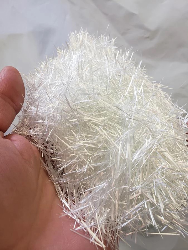 Nhựa composite là gì? Đặc tính nổi bật của nhựa composite