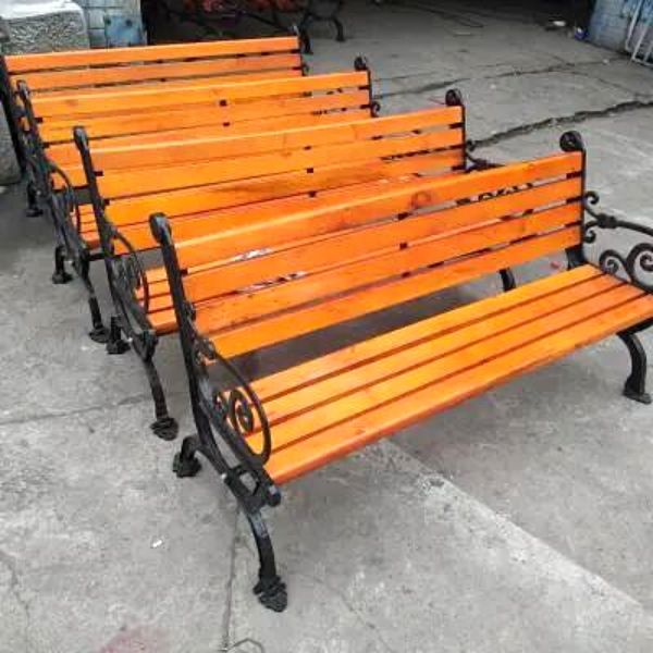 Sản xuất ghế công viên