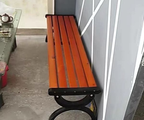 Thiết kế ghế nhỏ gọn, đặt được nhiều không gian thư giãn như ban công, sân vườn, sân thượng,...