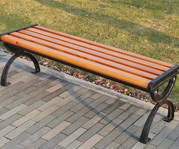 Hình ảnh thực tế ghế công viên bằng gang đúc không tựa được sử dụng nhiều hiện nay