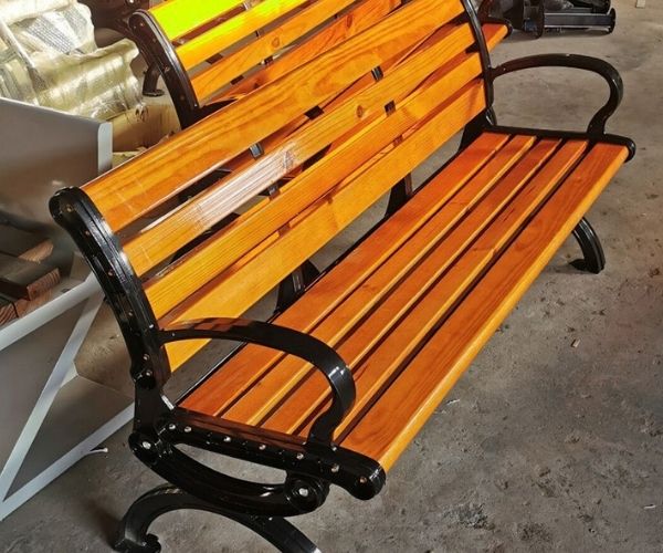 Nan ghế gỗ Lim Nam Phi độ bền 5 - 10 năm