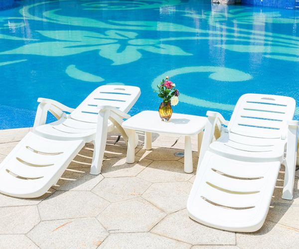 Ghế tắm nắng bể bơi bằng nhựa sử dụng cho đa đạng không gian