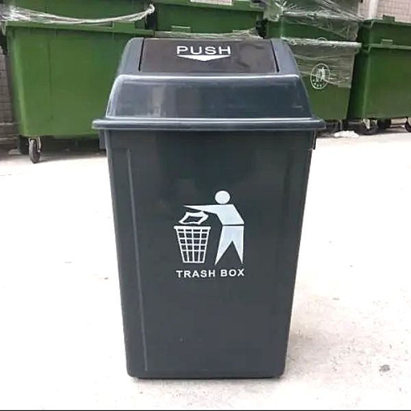 Thùng rác Push 40 lít tại tổng kho ở TP HCM
