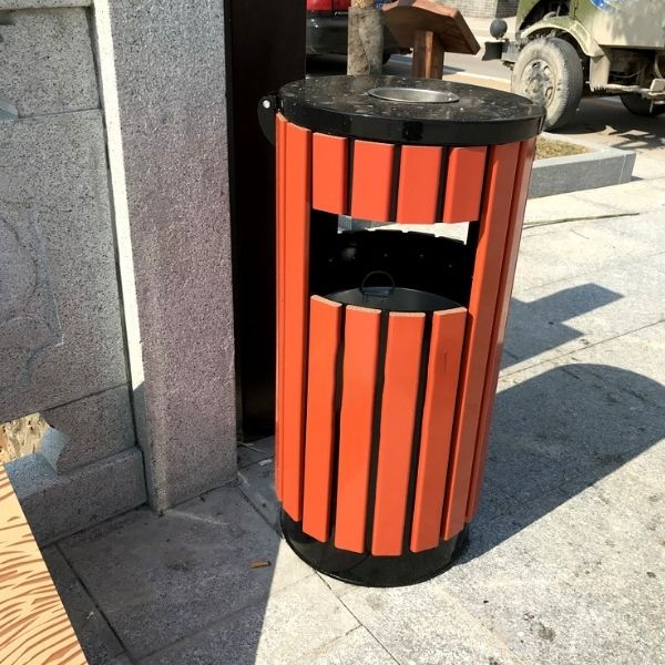 Thùng rác gỗ ngoài trời hình tròn