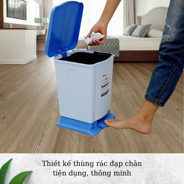 Thùng rác thiết kế cơ chế đạp chân tiện lợi, đảm bảo vệ sinh