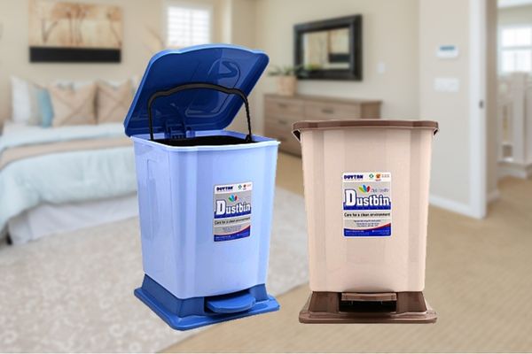 Mẫu thùng rác nhựa nhỏ Duy Tân đạp chân tiện dụng