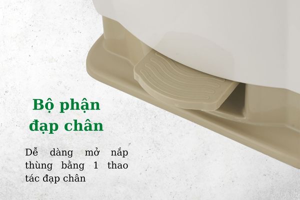 Phần đạp chân với cơ chế đóng mở linh hoạt