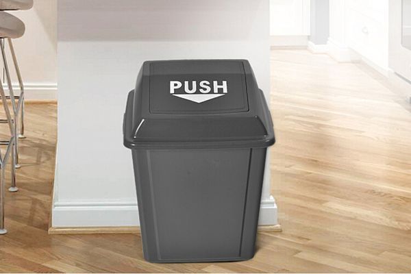 Thùng đựng rác nắp kín cho không gian sạch sẽ, hạn chế mùi hôi