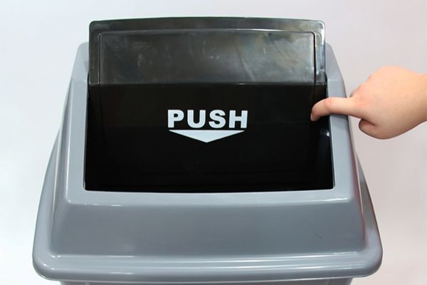 Thùng đựng rác nắp lật đang được ưa chuộng sử dụng